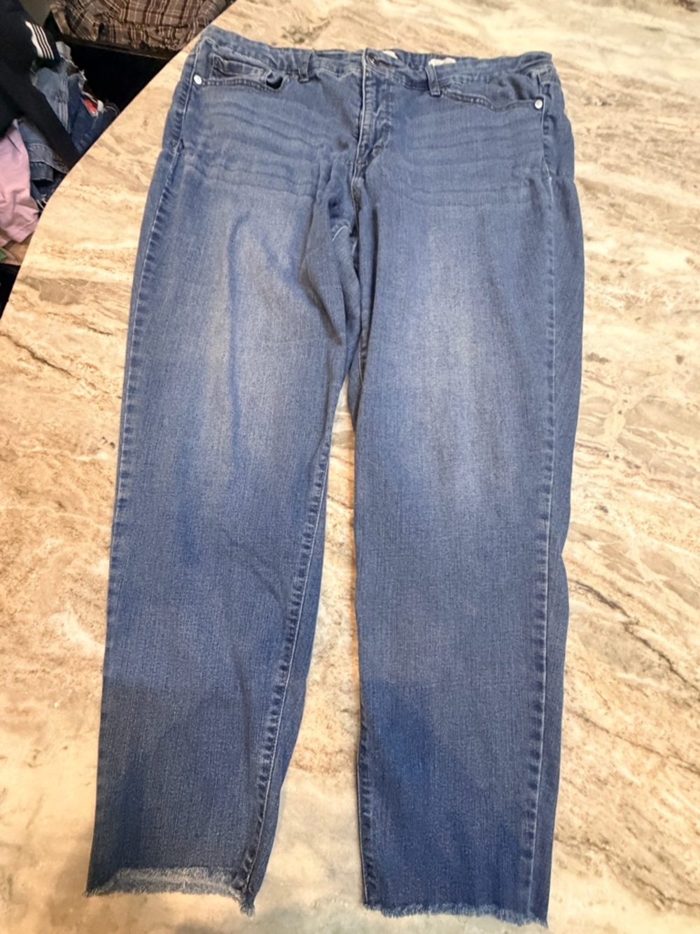 Sofia Jeans by Sofia Vergara 18 Straight Leg Denim Raw Hem Stretch Medium Wash